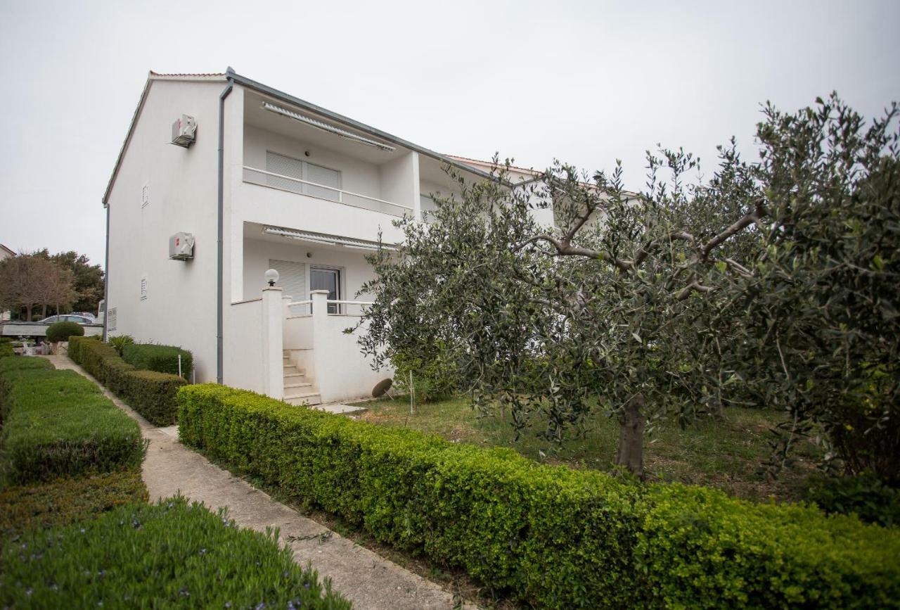 פרימוסטן Apartments Gloria מראה חיצוני תמונה