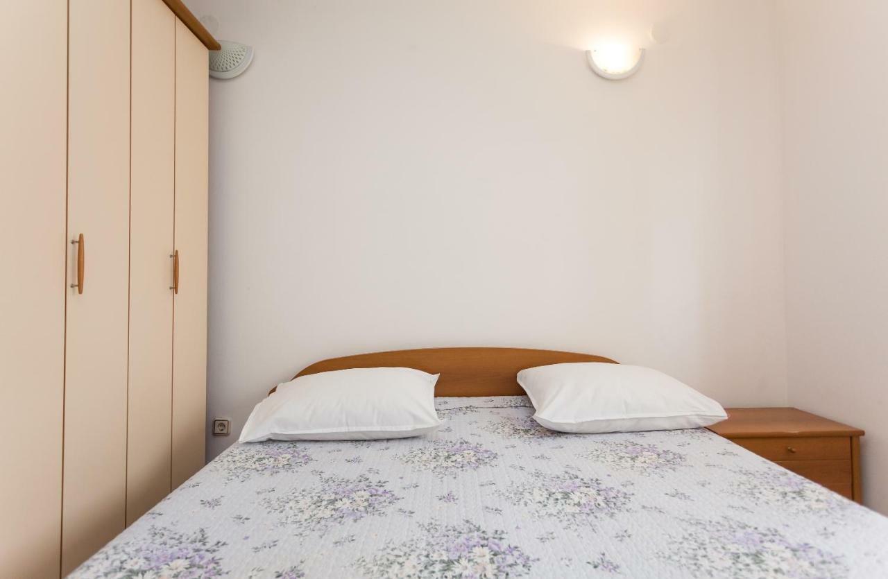 פרימוסטן Apartments Gloria מראה חיצוני תמונה