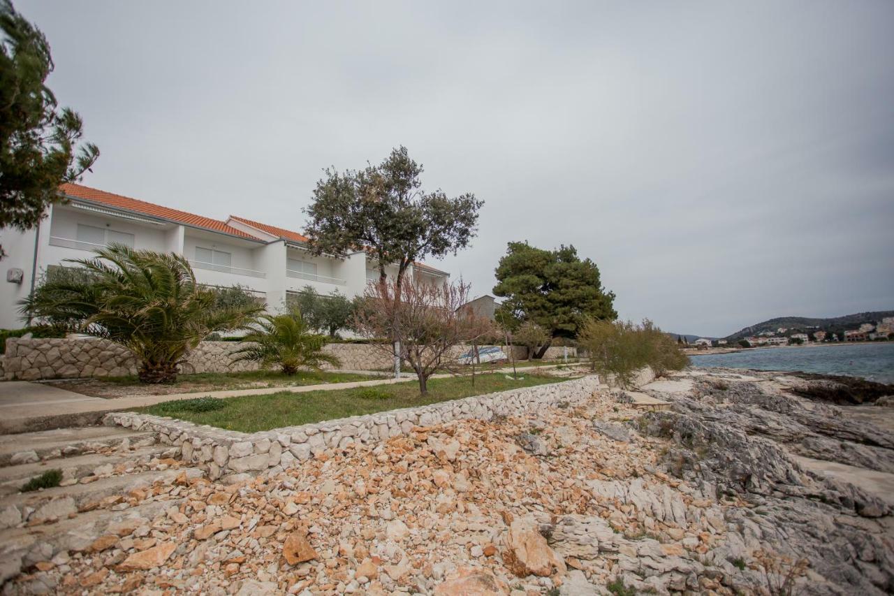 פרימוסטן Apartments Gloria מראה חיצוני תמונה