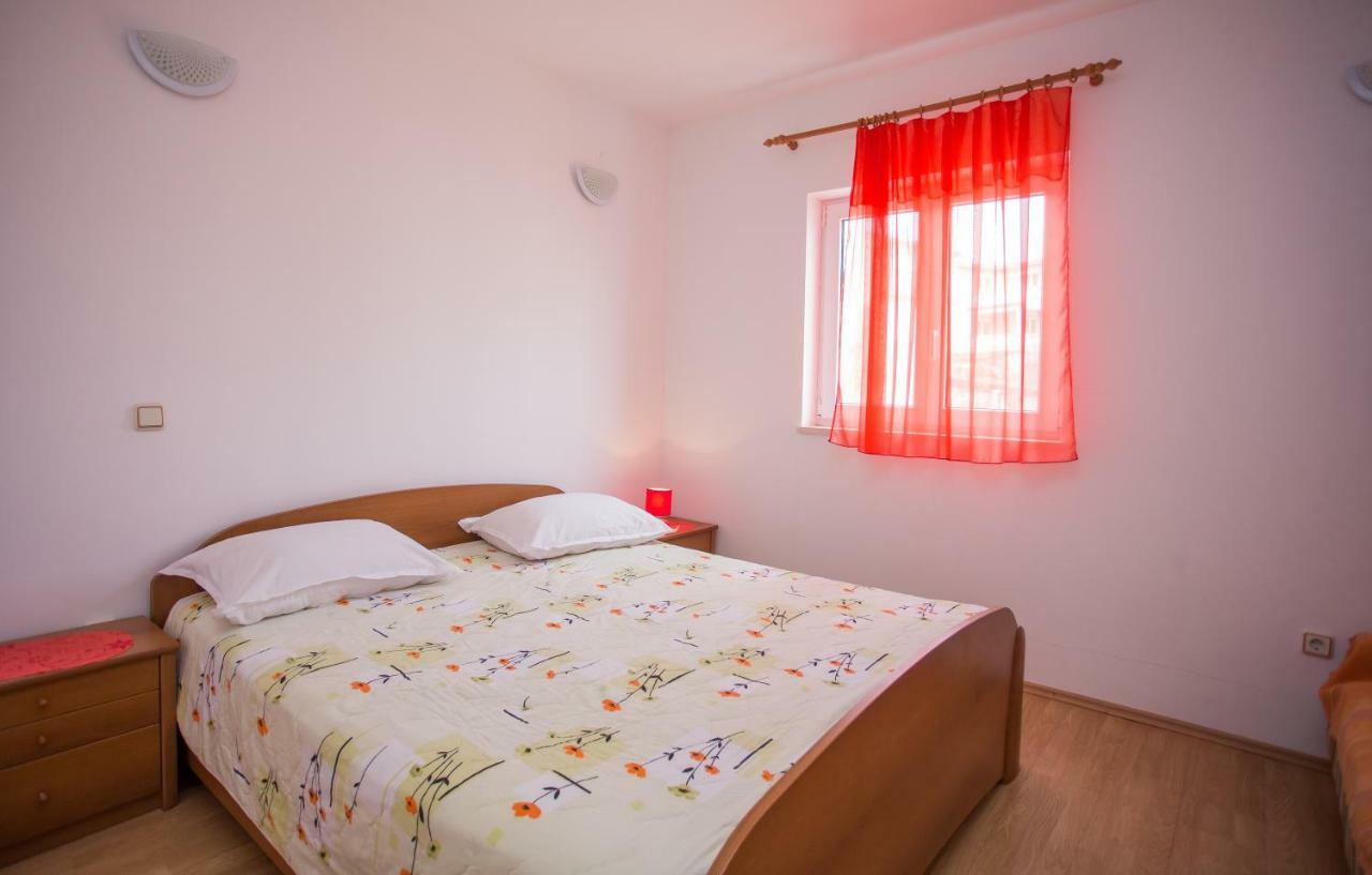 פרימוסטן Apartments Gloria מראה חיצוני תמונה